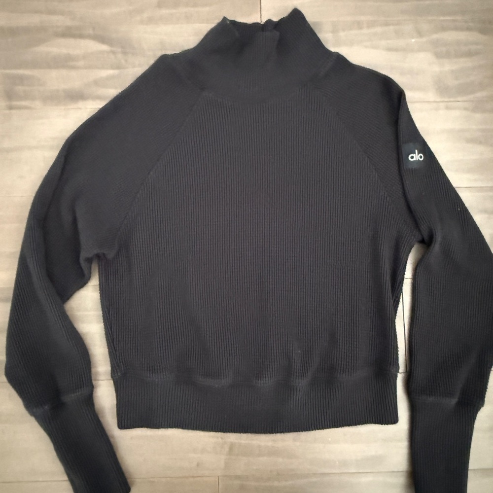 Alo Yoga Waffle Weekend Escape Mock Neck Long Sleeve